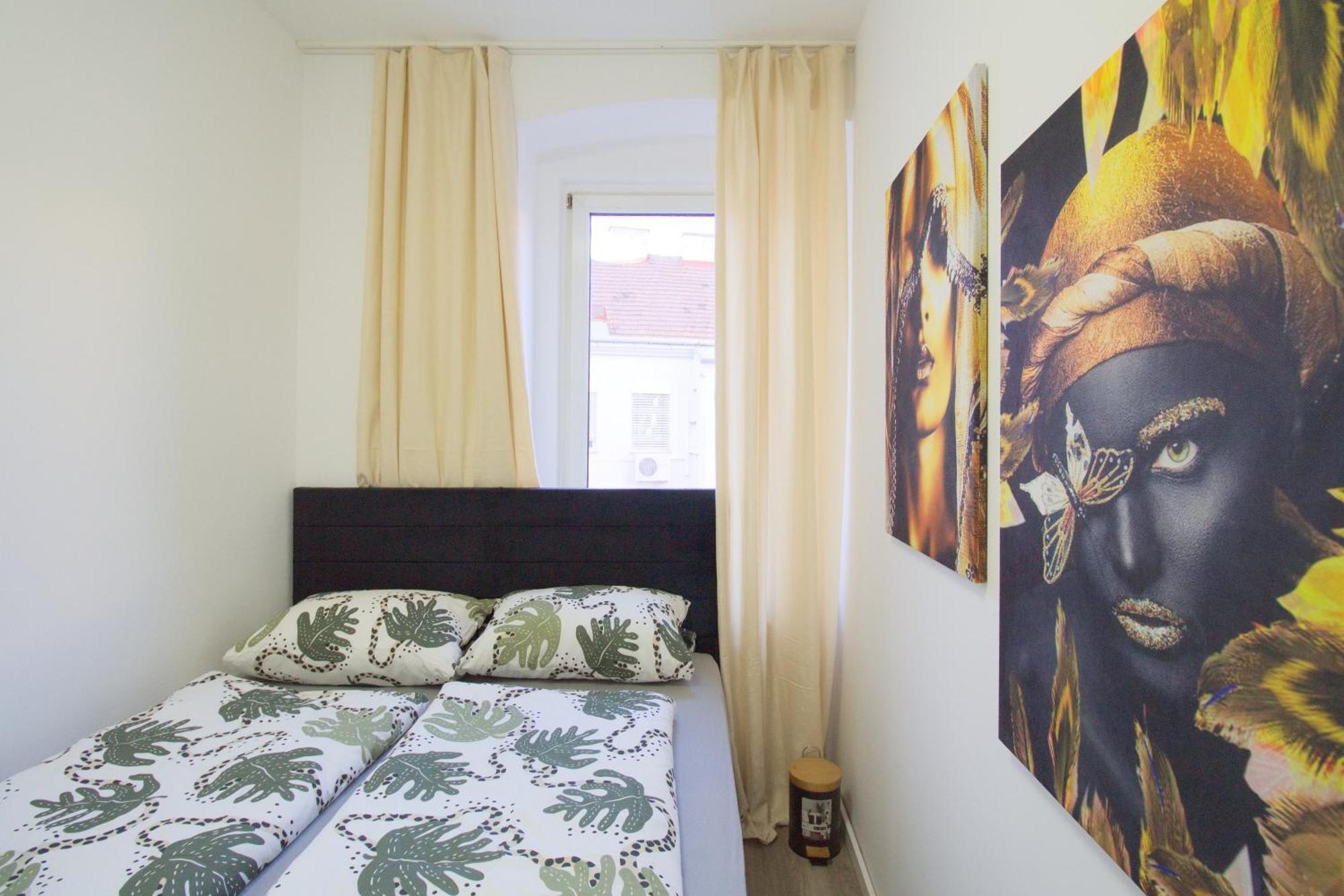 Homestay In Meidling Wh3 *